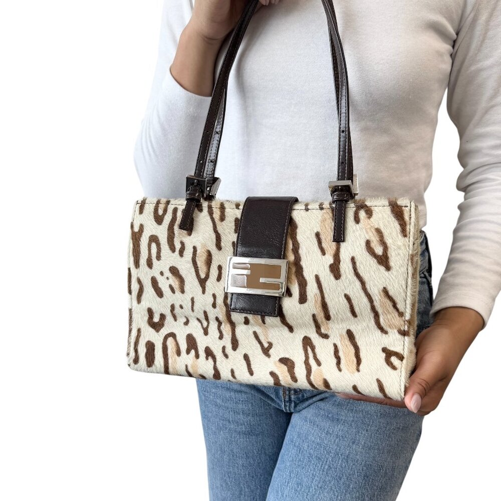 FENDI Vintage FF Logo Leopard Mamma Baguette Shoulder Bag Cream Brown [105532] - Picture 4 of 16
